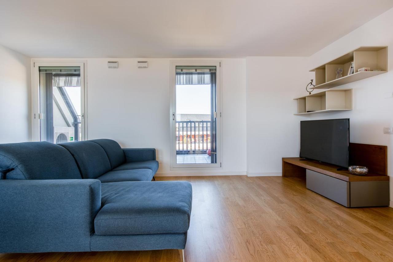 Modern Apt With Terrace, Wifi & Ac Milan Exterior photo